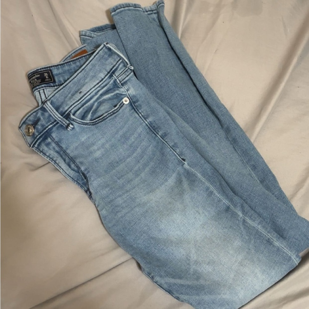 Abercrombie & Fitch Women's Sky Blue Skinny Jeans